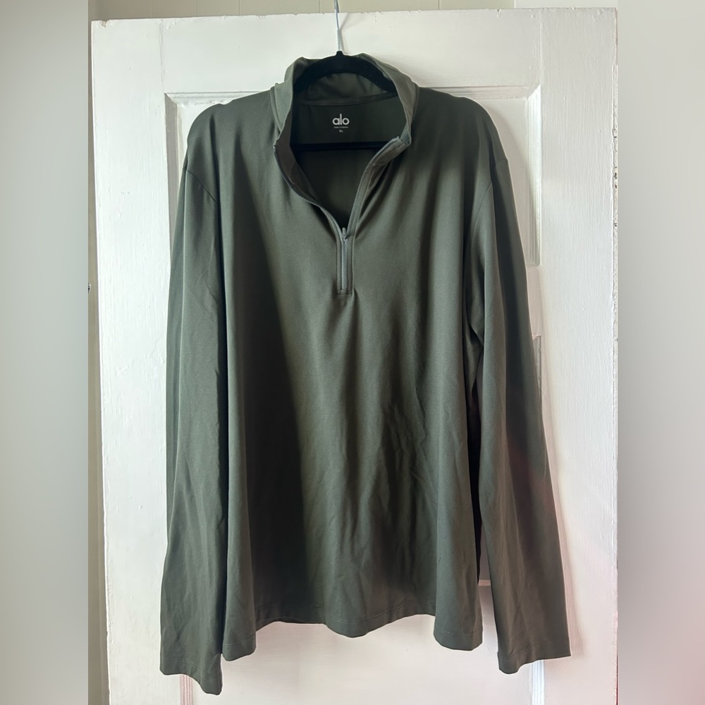 Men’s Alo half zip
